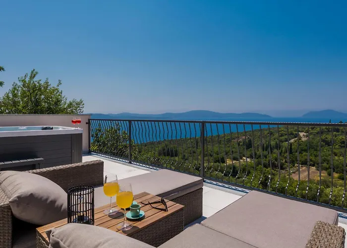 Dundo Marijo * Krucica (Dubrovnik-Neretva)