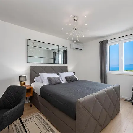 Dundo Marijo Villa *