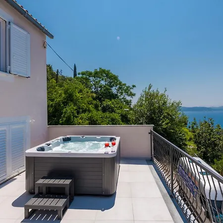 Dundo Marijo Villa
