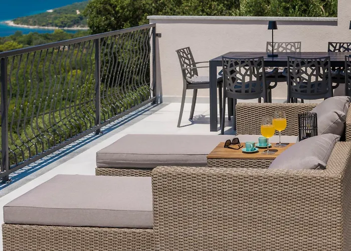 فيلة Dundo Marijo Krucica (Dubrovnik-Neretva)